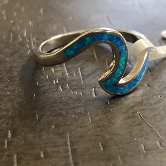 Inlayed Opal Sterling Silver Wave Ring size 7.5 - Picture 4 of 4